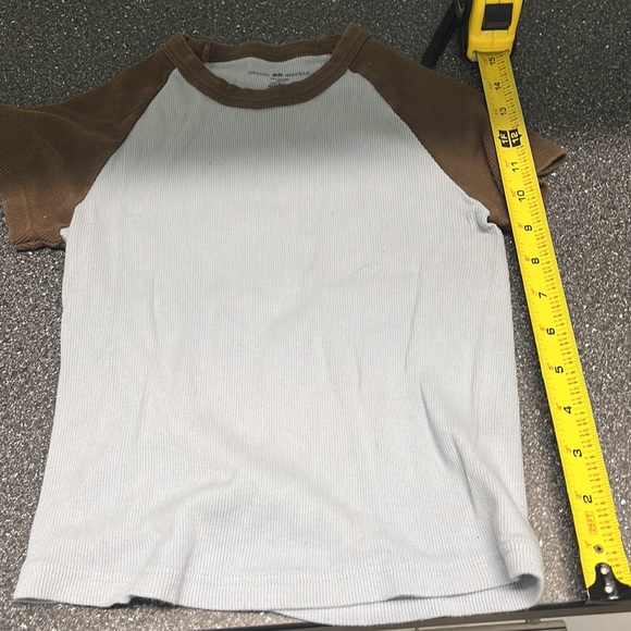 Size is a small. From brandy Melville! - Picture 4 of 4